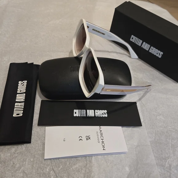 CUTLER AND GROSS UNISEX GRACE WHITE SUNGLASSES. SIZE: 57×18  display picture 2